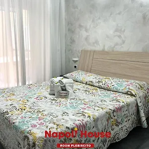 bb-napoli-house.hotels-amalfi.com/