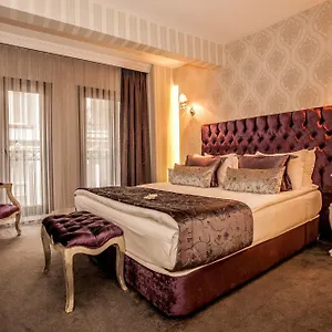 luce-di-pera.istanbul-turkeyhotels.com/